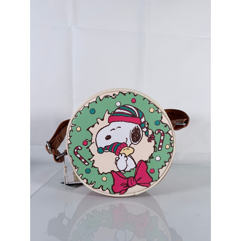 Loungefly Peanuts Snoopy Christmas Wreath Crossbody Bag Green White 34589019 - Picture 2 of 6